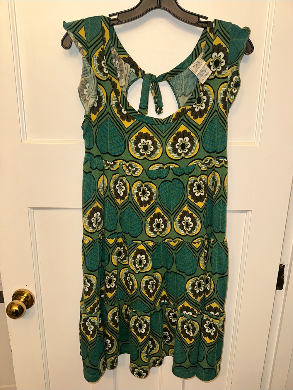 ⭐️ 725 Lg Patterned Tie-Back Summer Dress